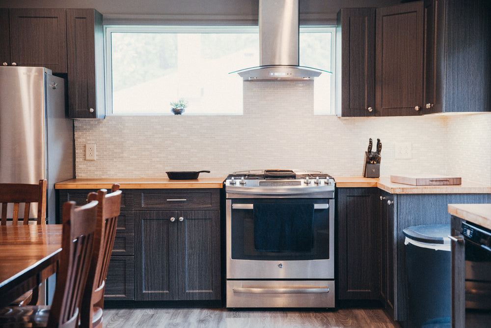 Kitchen Islands & Carts