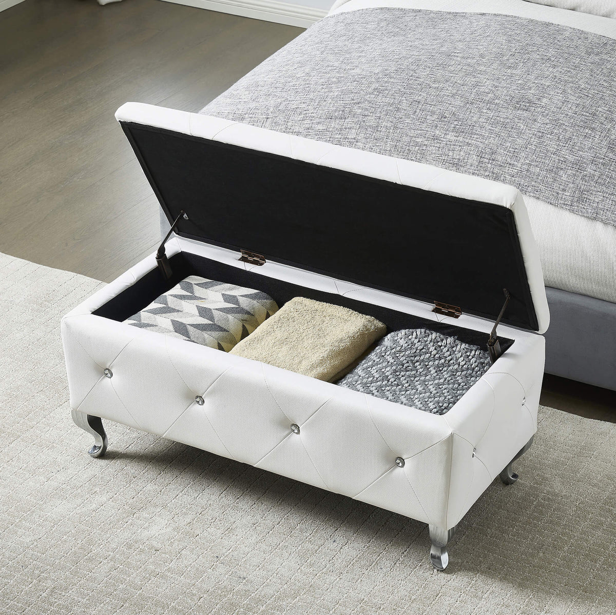 Upholstered Storage Ottoman Bench For Bedroom End Of Bed Faux Leather Rectangular Storage Benches Footrest With Crystal Buttons For Living Room Entryway (White) - Grand Goldman Shop