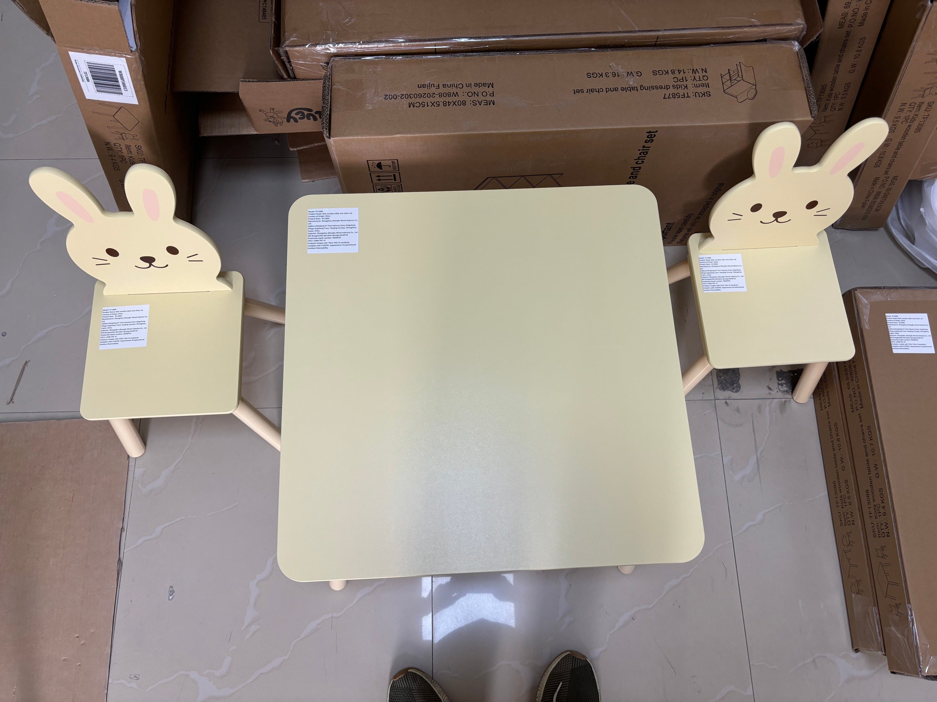 Kids Table and Chair Set with 2 Bunny Chairs, Children's Wooden Activity Table for Toddlers, Cute Animal Design Study Play Se