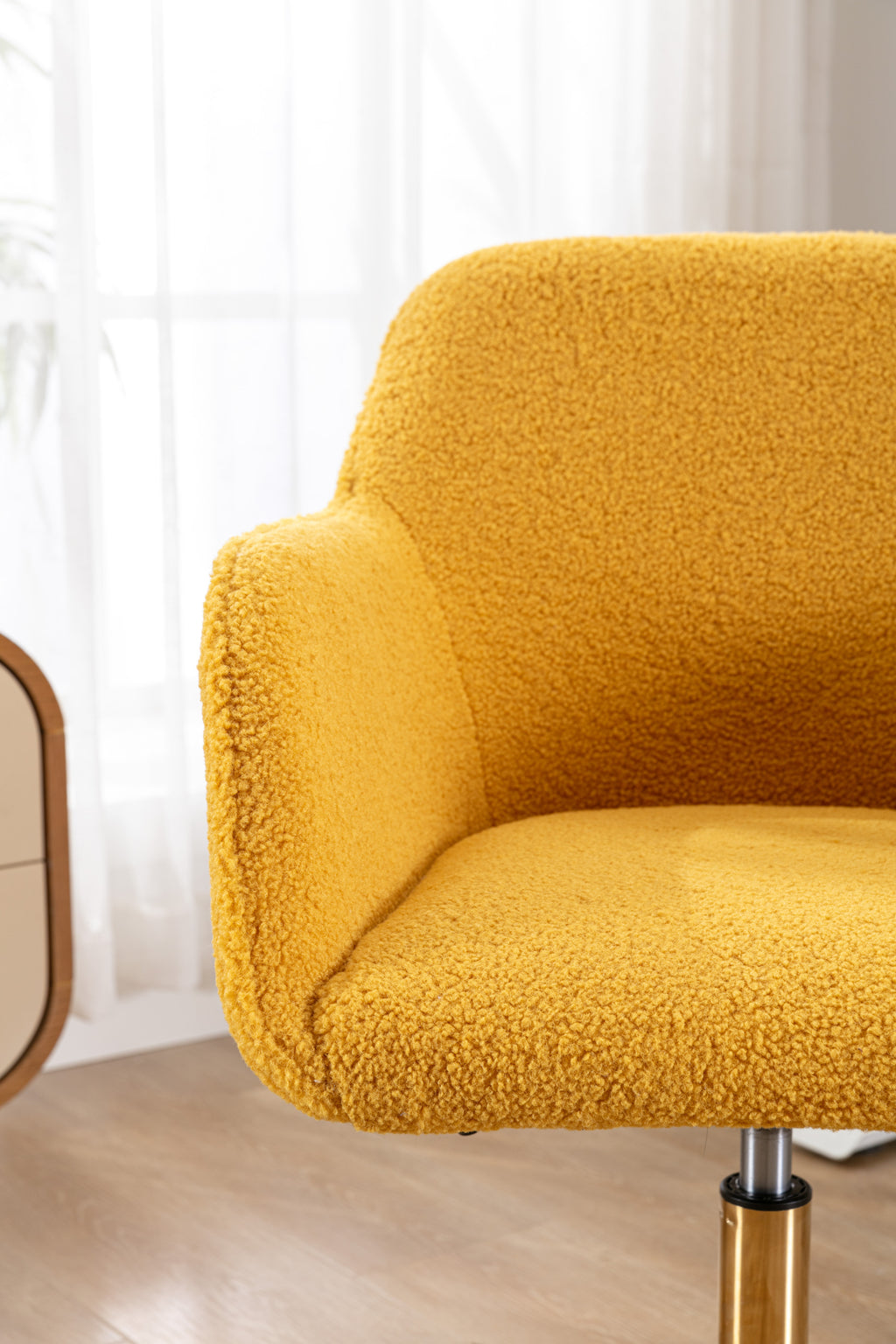 Modern Teddy Fabric Material Adjustable Height 360 Revolving Home Office Chair With Gold Metal Legs And Universal Wheel For I
