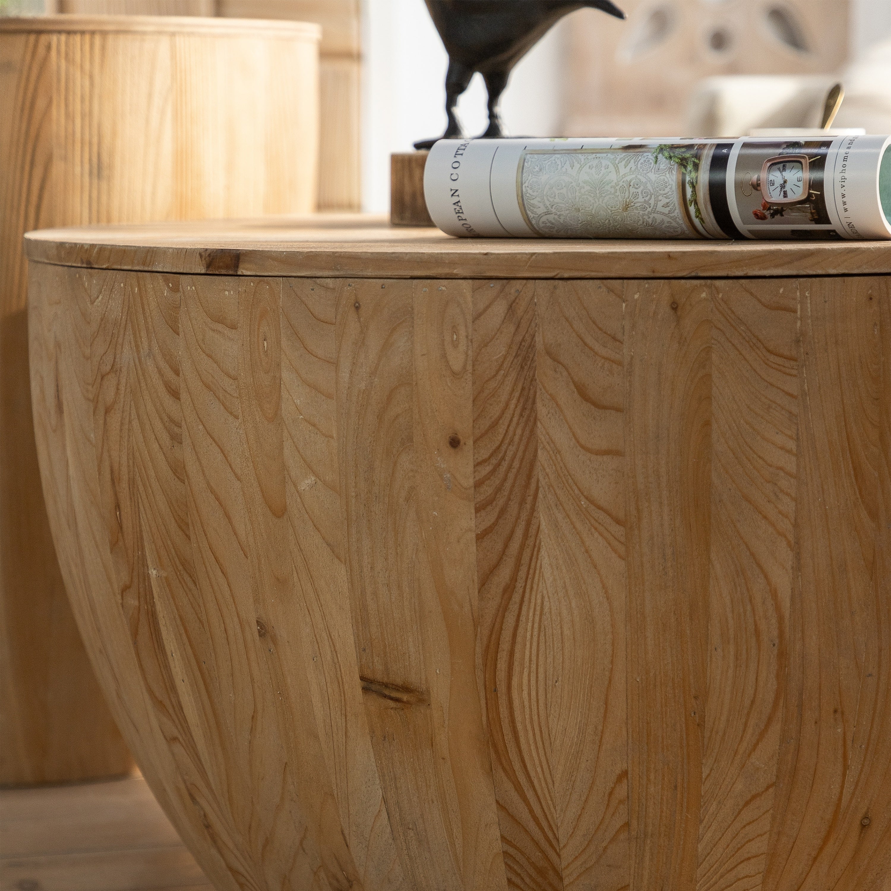 Vintage Style Barrel Coffee Table with Storage in Natural Finish, Solid Wood and MDF, 31.50' Diameter for Living Room, Dining Room, Office - Grand Goldman Shop