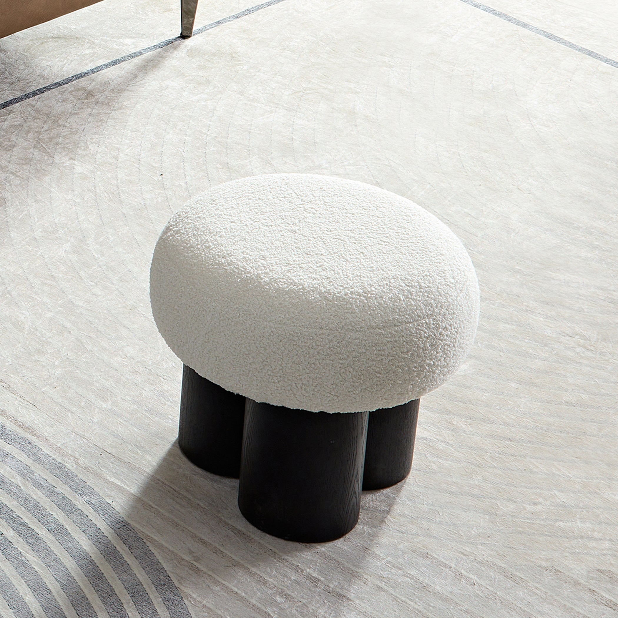 W8017-1 White Lamb Wool Seat with Barrel PVC Pipe and Black Ash Willow - Grand Goldman Shop
