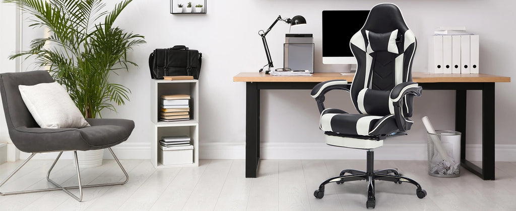 Gaming Chair with Footrest, Ergonomic Computer Chair with Headrest and Lumbar Support, Breathable Material Height Adjustable 
