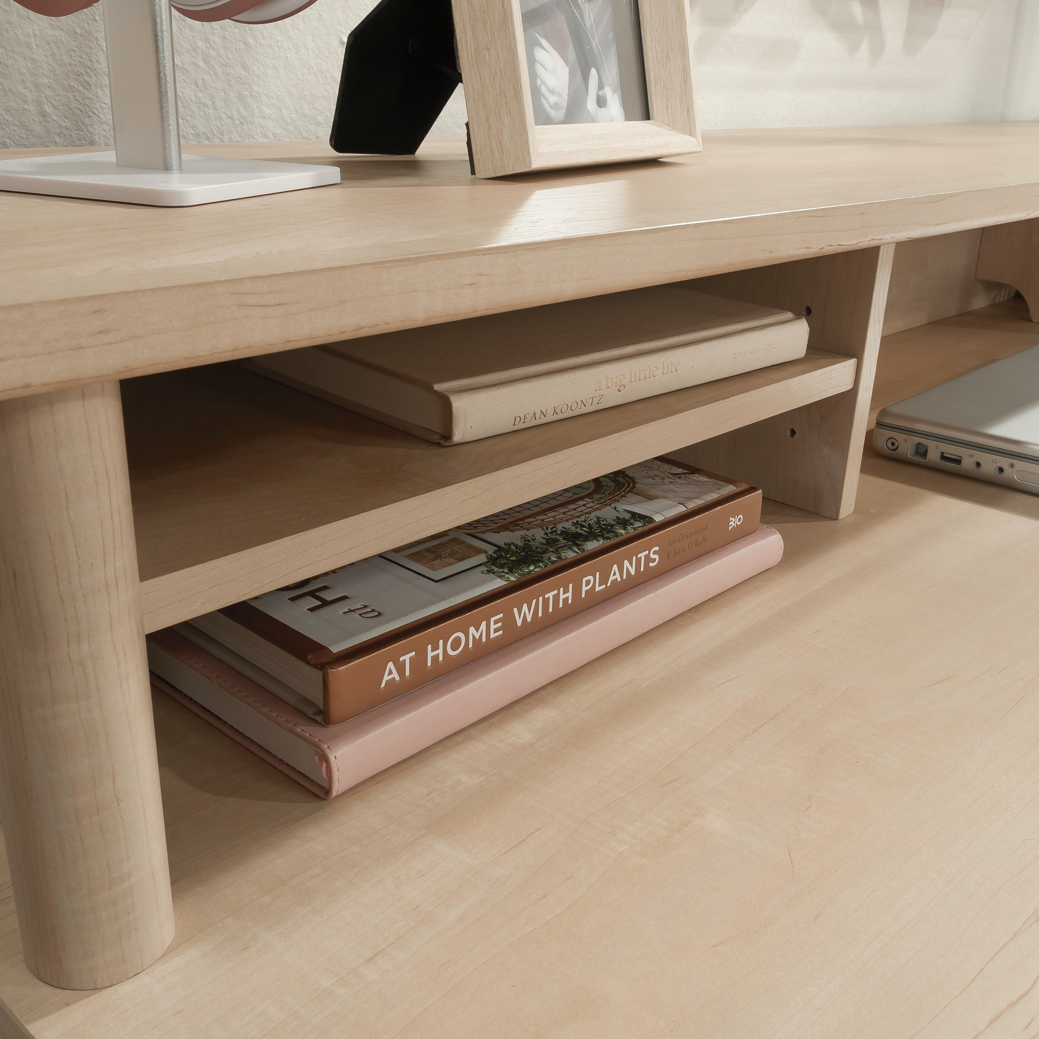Hutch with Storage Cubbyholes, Maple finish | Premium Home Decor - Grand Goldman