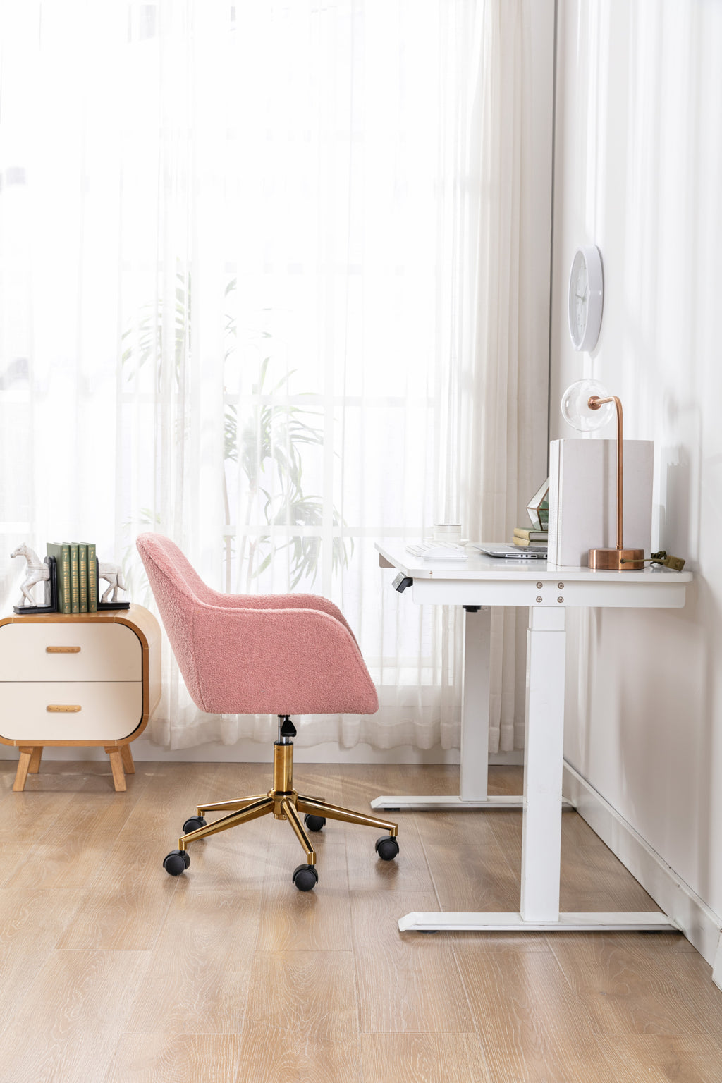Modern Teddy Fabric Material Adjustable Height 360 Revolving Home Office Chair With Gold Metal Legs And Universal Wheel For I