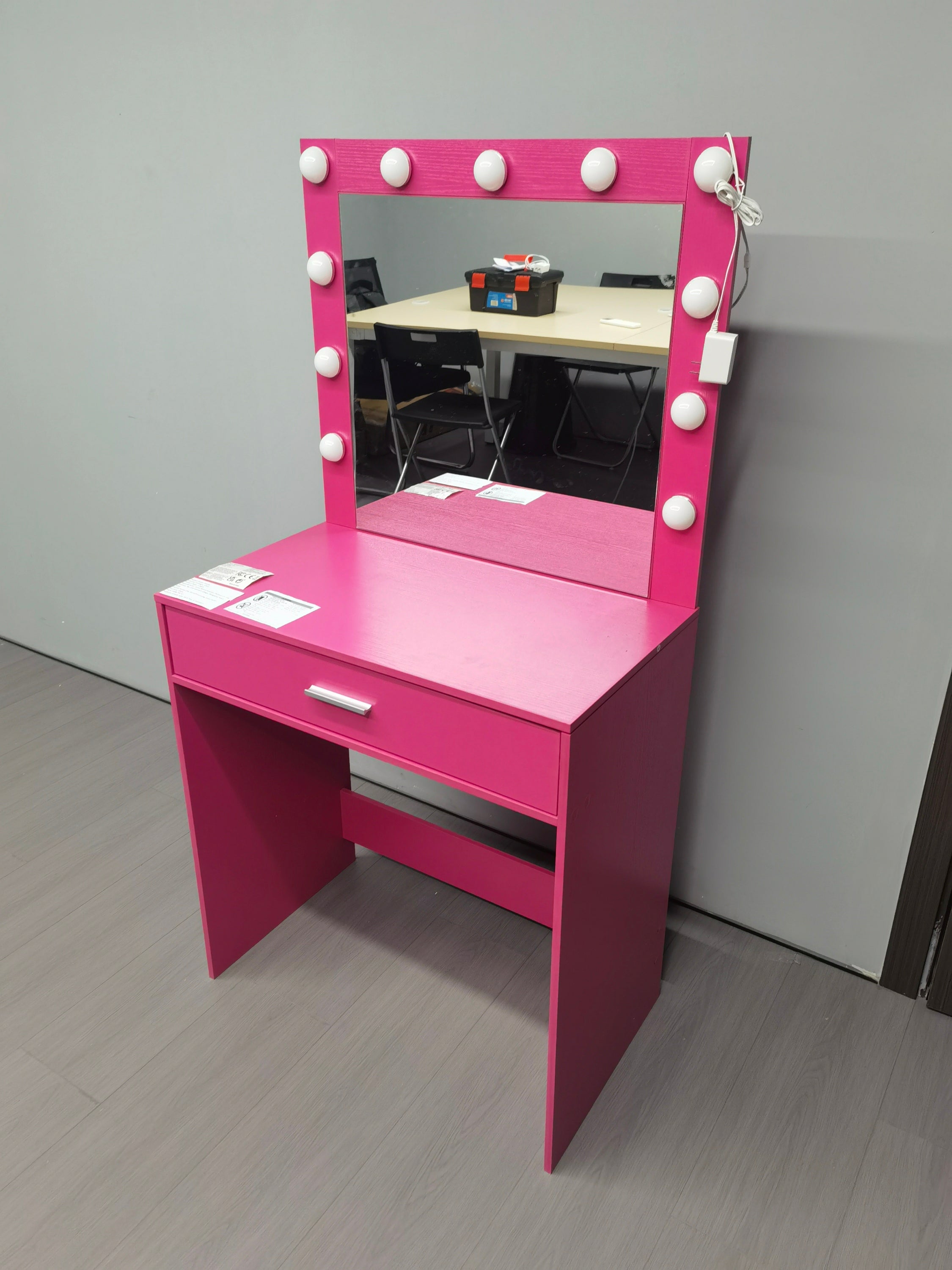Vanity Desk with Mirror and Lights, Dressing Table with Large Drawer, 1 Level Storage Dresser & 3 Lighting Modes Adjustable Brightness, Suitable for Bedroom(Pink) - Grand Goldman Shop