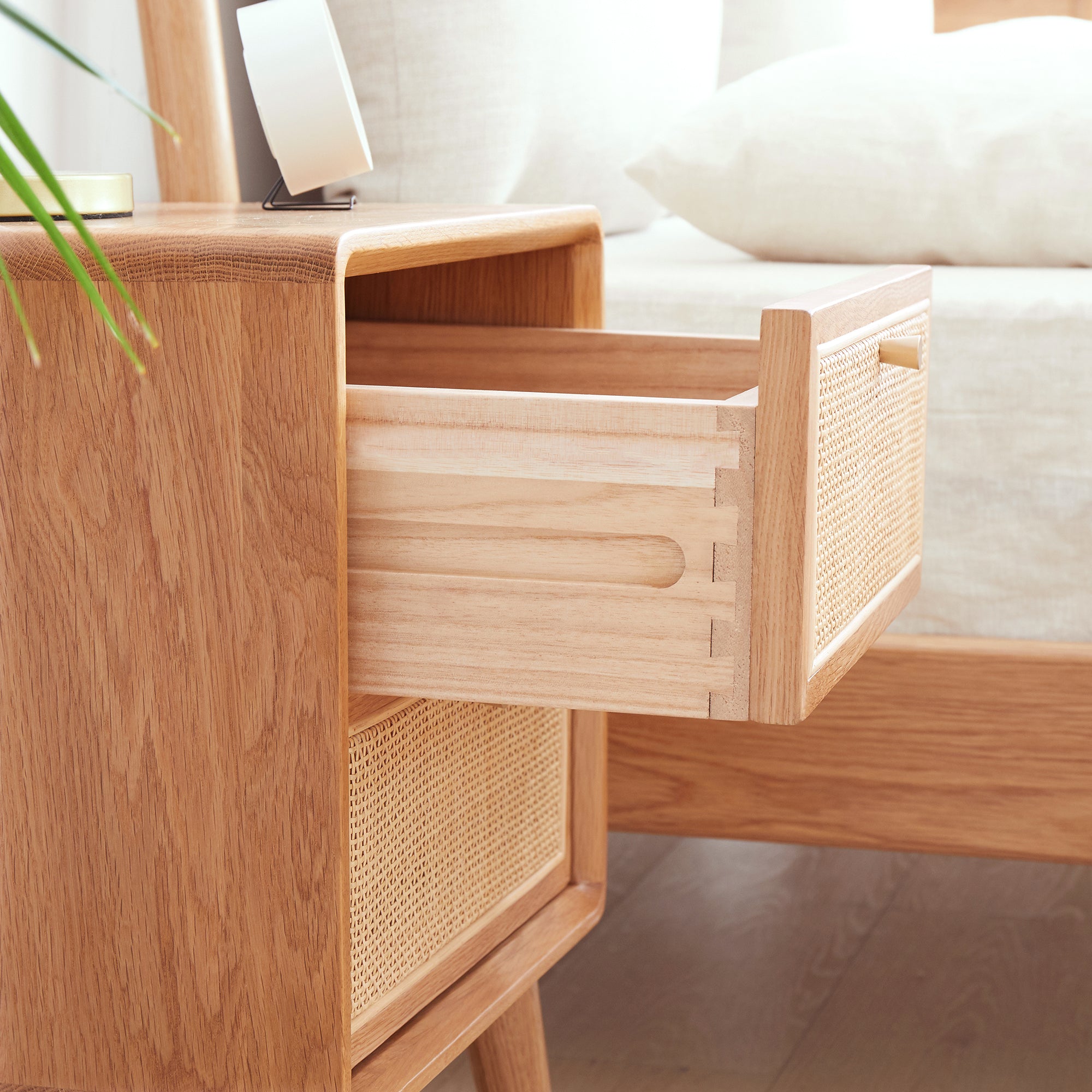 Pure Solid Wood Bedside Cabinet Modern Simple Nightstands North America Oak Bedside Cabinet Nordic Bedroom Solid Oak Storage Cabinet 0.4m - Grand Goldman Shop