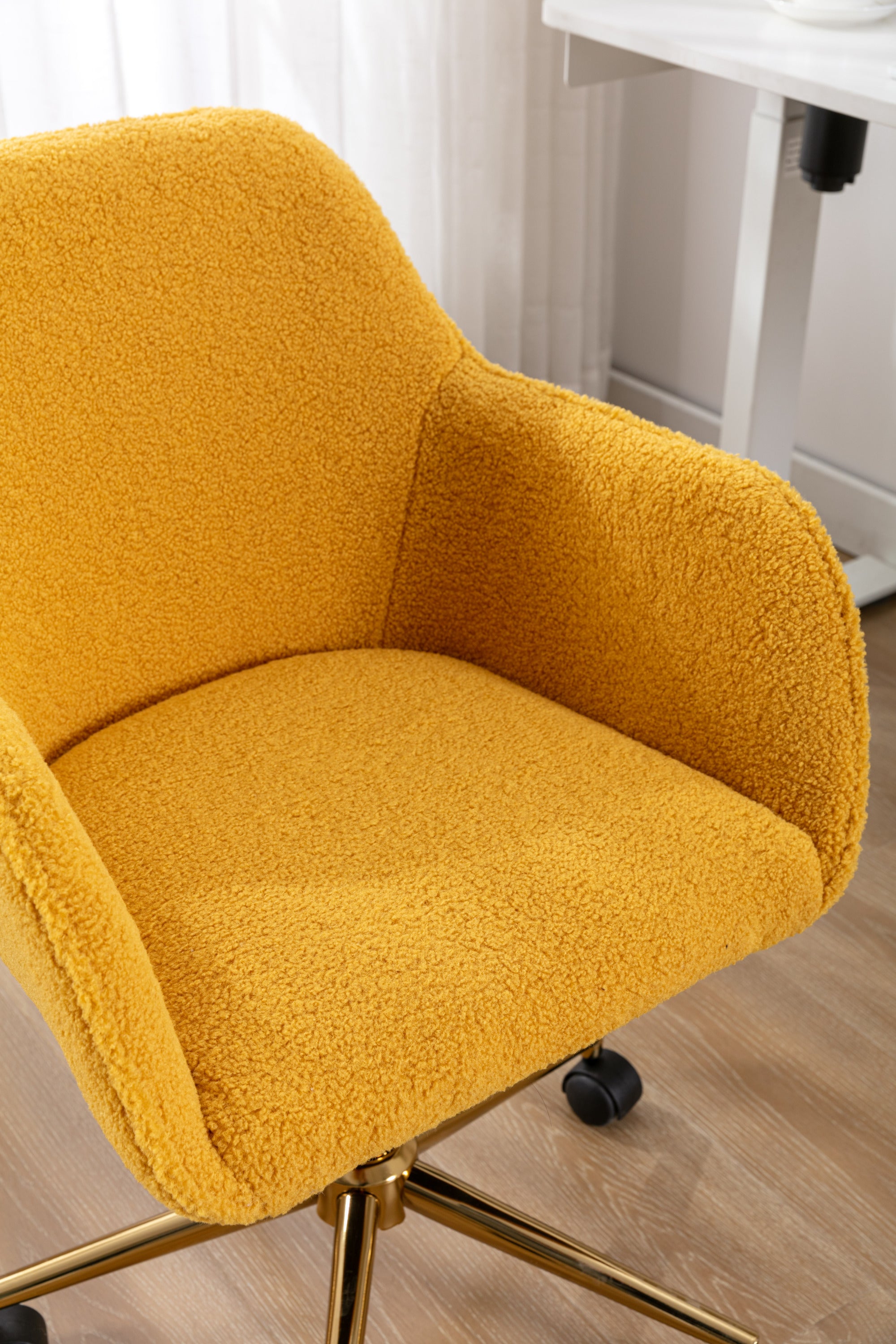 Modern Teddy Fabric Material Adjustable Height 360 Revolving Home Office Chair With Gold Metal Legs And Universal Wheel For I