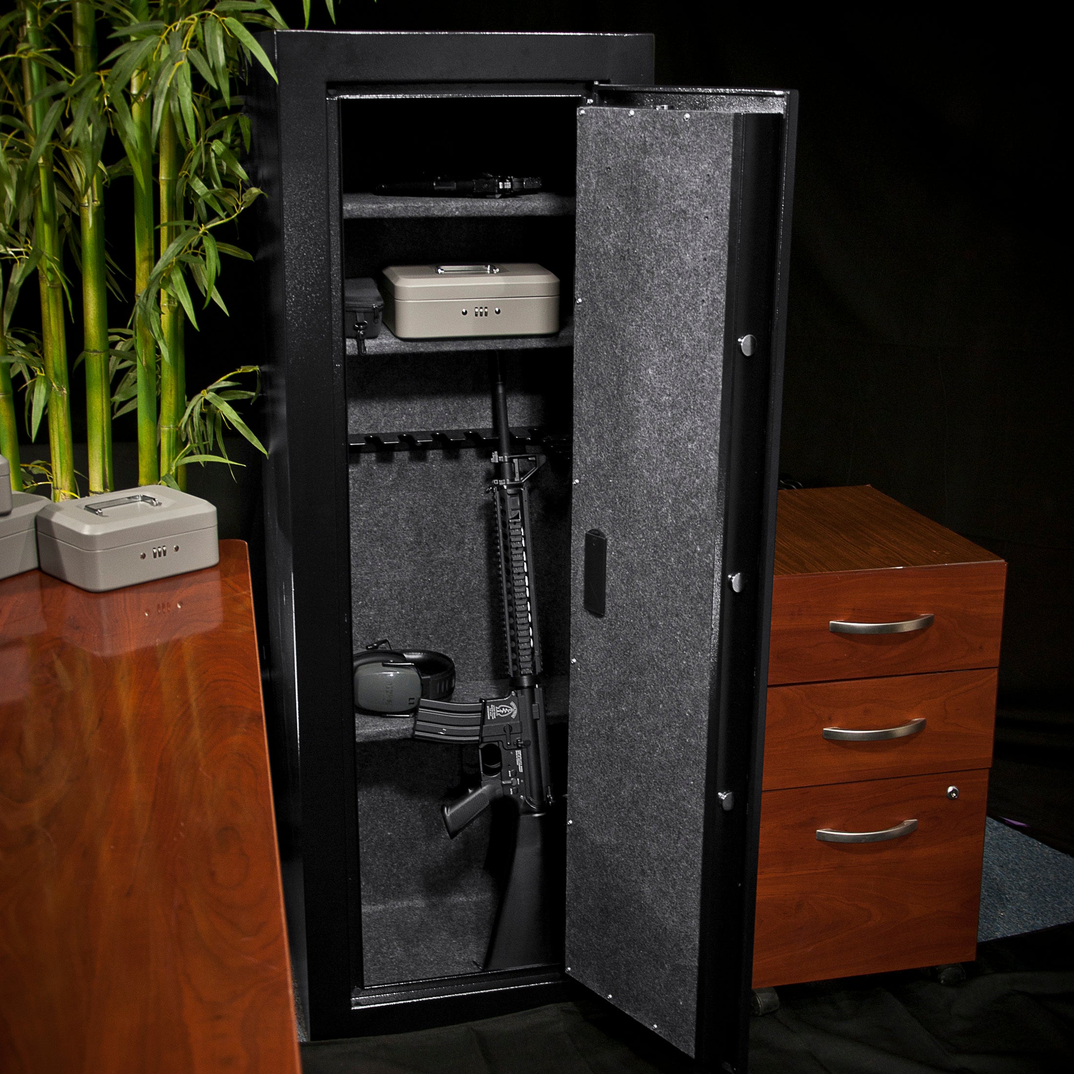 Tall Biometric Rifle Safe with 9.33 Cubic Ft Storage Capacity in Black Steel | Premium Home Decor - Grand Goldman