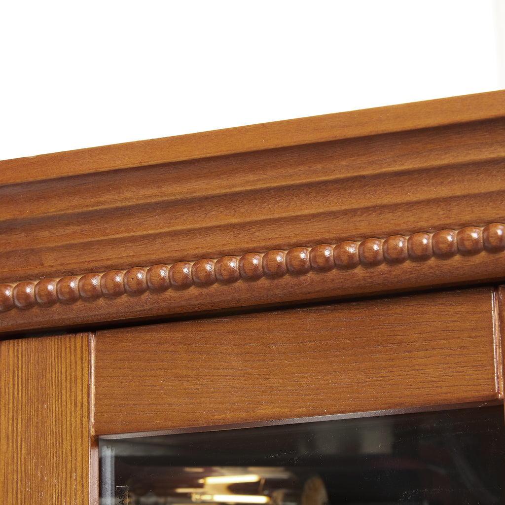 Corner Curio Cabinet Lighted Corner Display, Glass Display Shelf Shelving Bar cabinet with Tempered Glass Door, Bar Cabinet,Cabinet with Adjustable Shelf Glass Cabinet Shelves Bead Bulb Included OAK - Grand Goldman Shop