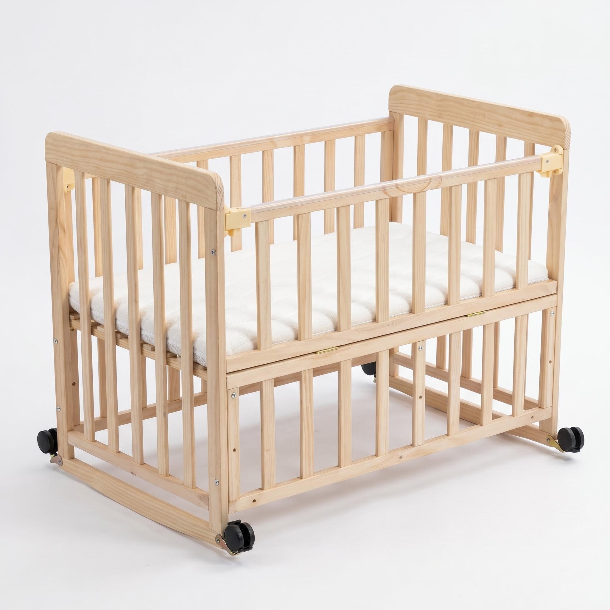 Portable Pine Wood Bedside Bassinet with 3 Adjustable Heights, Natural Wood Mini Crib for Newborns 0-36 Months, Compact Desig