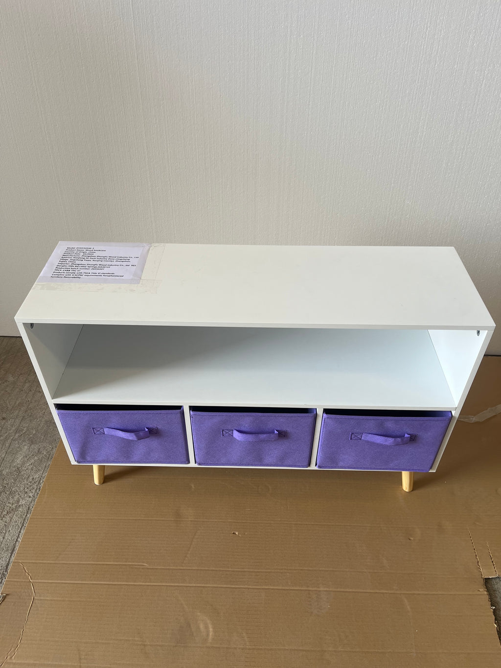 Kids Bookcase with Collapsible Fabric Drawers, Children's Book Display Organizer in White and Purple, MDF with Pine Legs - Gr