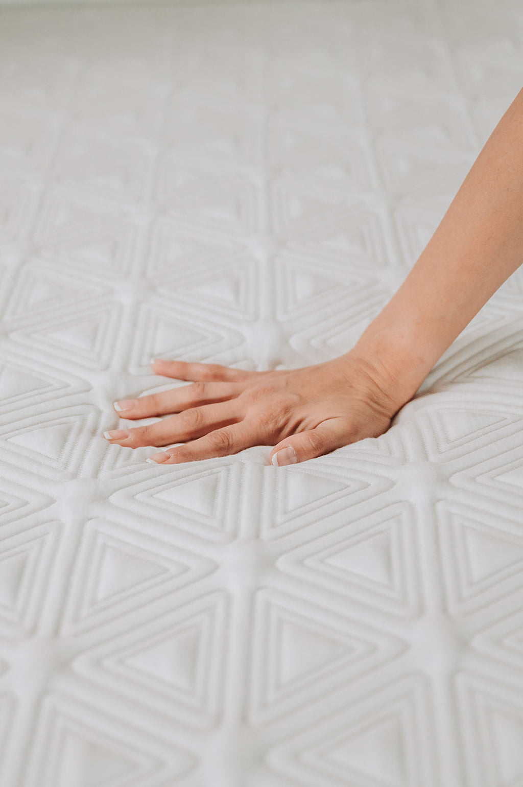Omne Sleep 8' Gel Memory Foam Mattress Twin XL in White/Dark Gray - Grand Goldman Shop