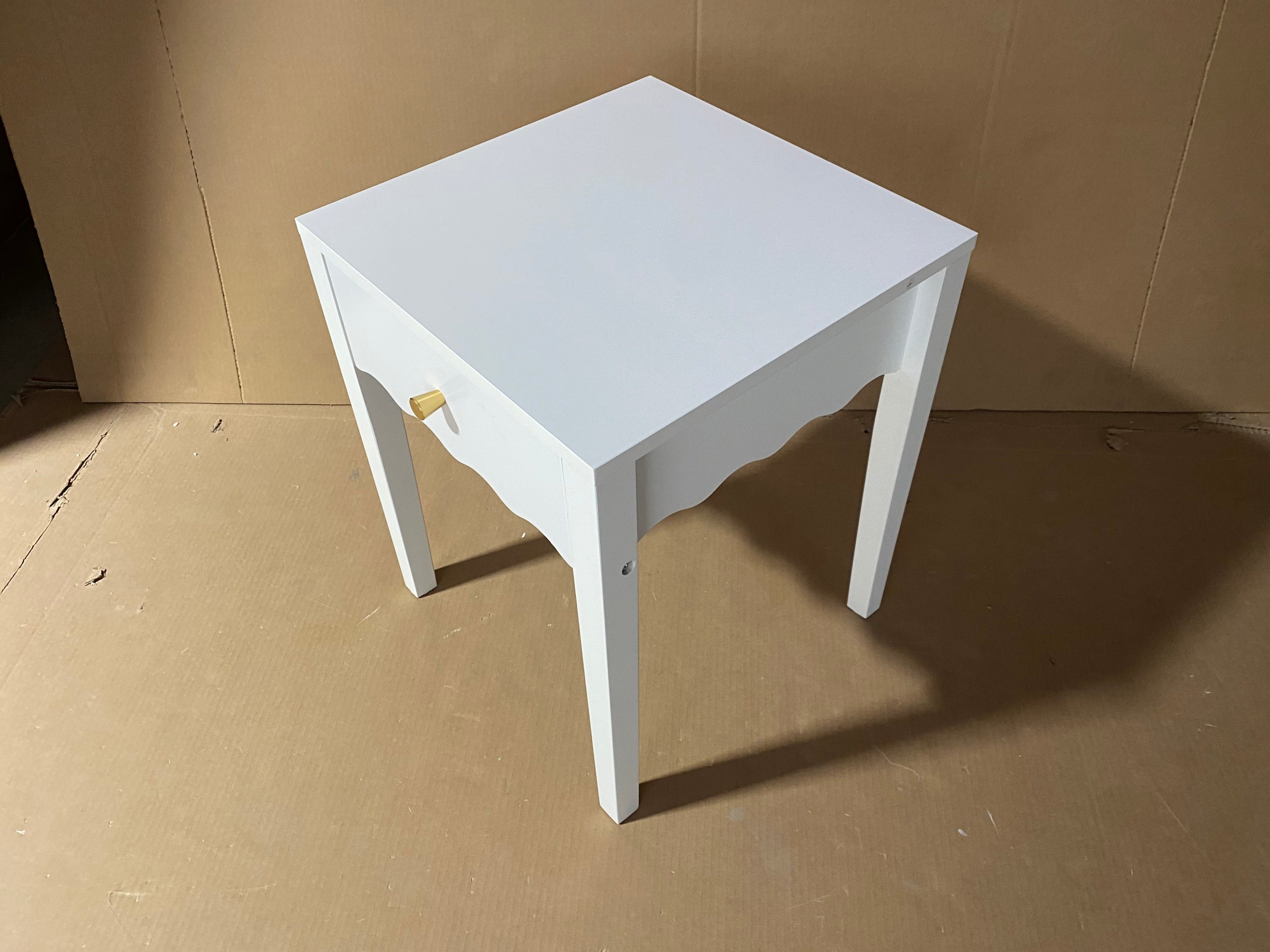 White Nightstand with Drawer, Modern Bedside Table with Wavy Apron Design, Compact End Table for Bedroom Living Room, Small Side Table with Storage - Grand Goldman Shop