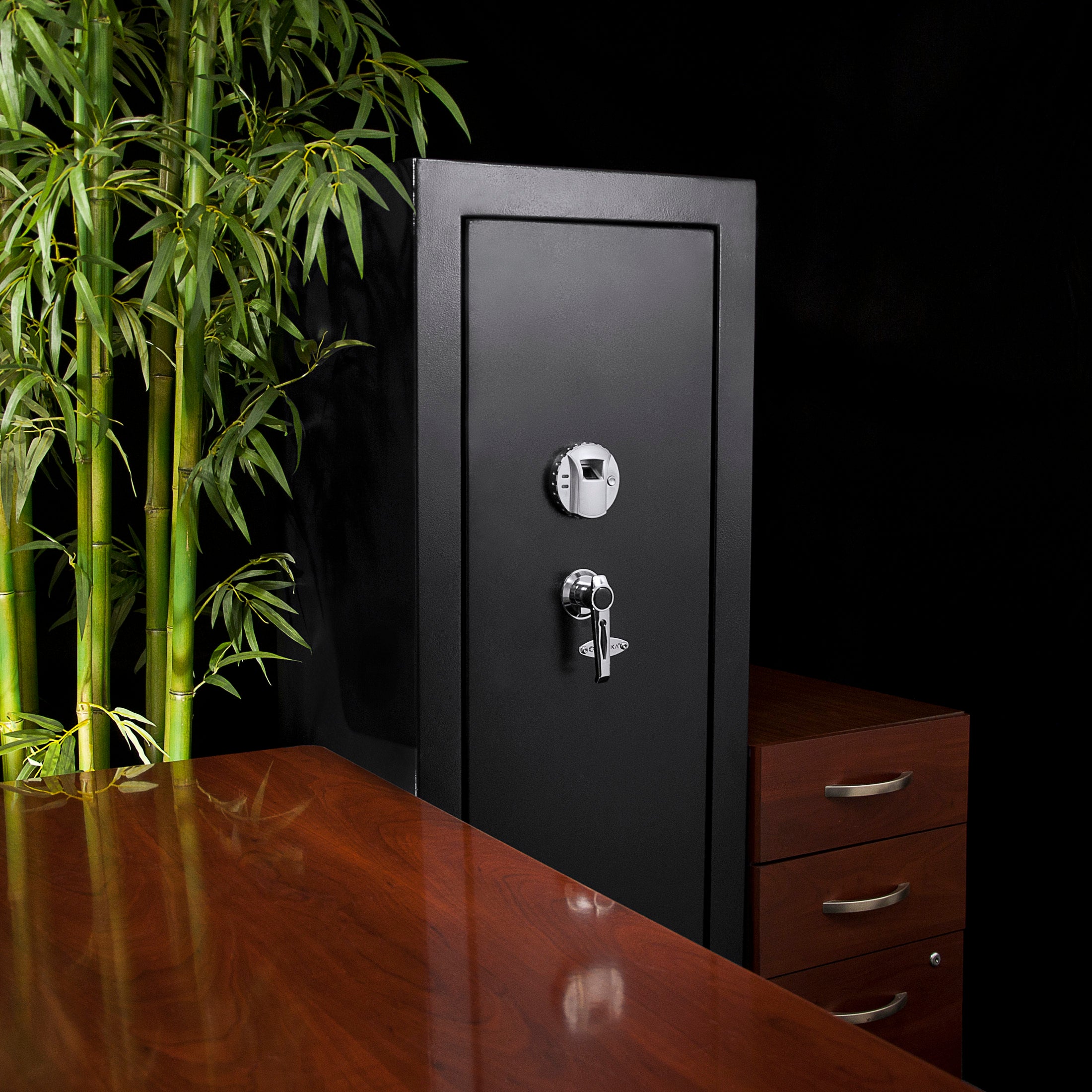 Tall Biometric Rifle Safe with 9.33 Cubic Ft Storage Capacity in Black Steel | Premium Home Decor - Grand Goldman