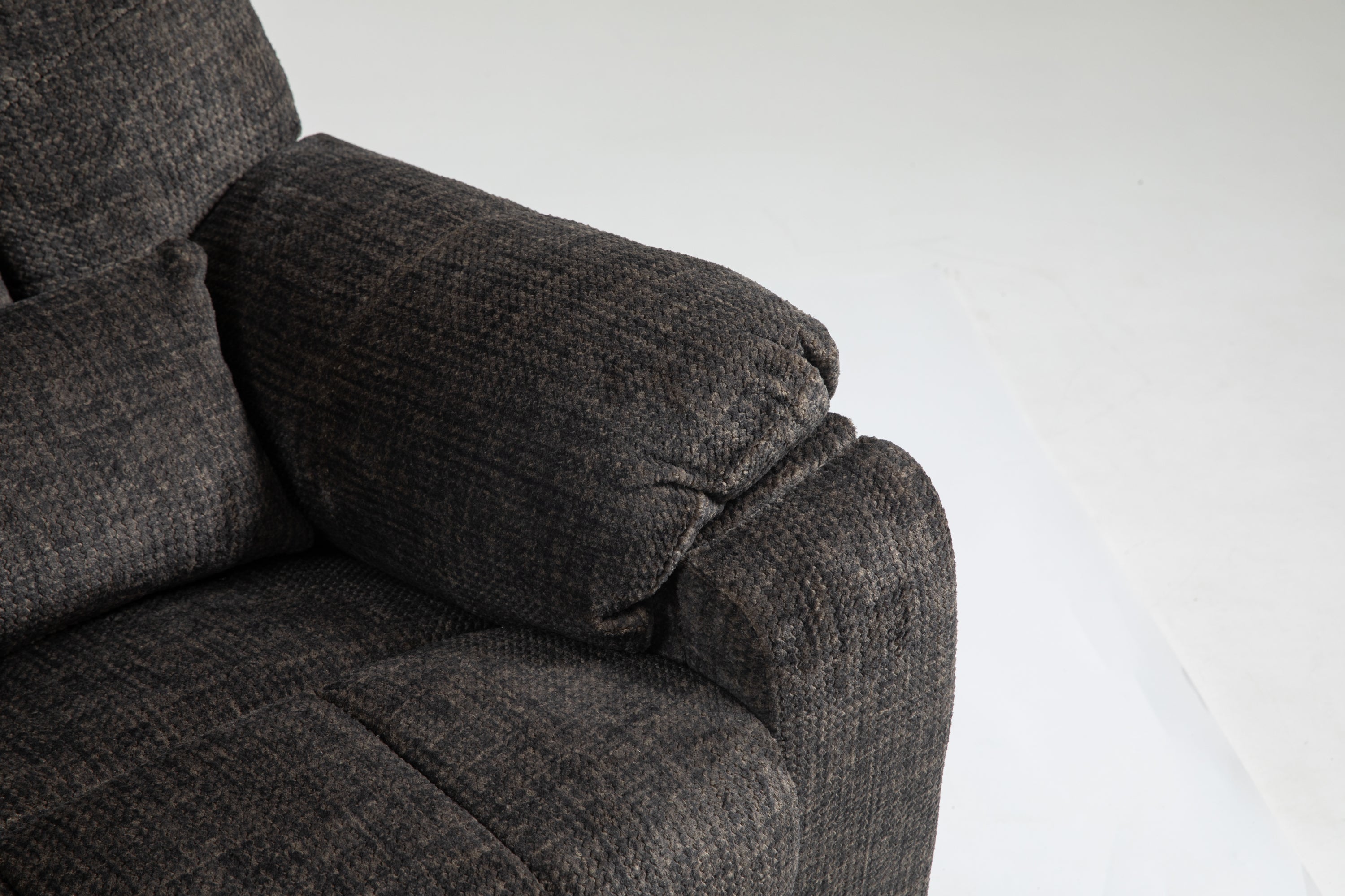 Old age electric lift chair, flat high density foam electric sofa, with heating and massage functions, can tilt to 180 degrees, 2 pocket cup holders, 2 remote controls, 4 OKIN motors - Grand Goldman Shop