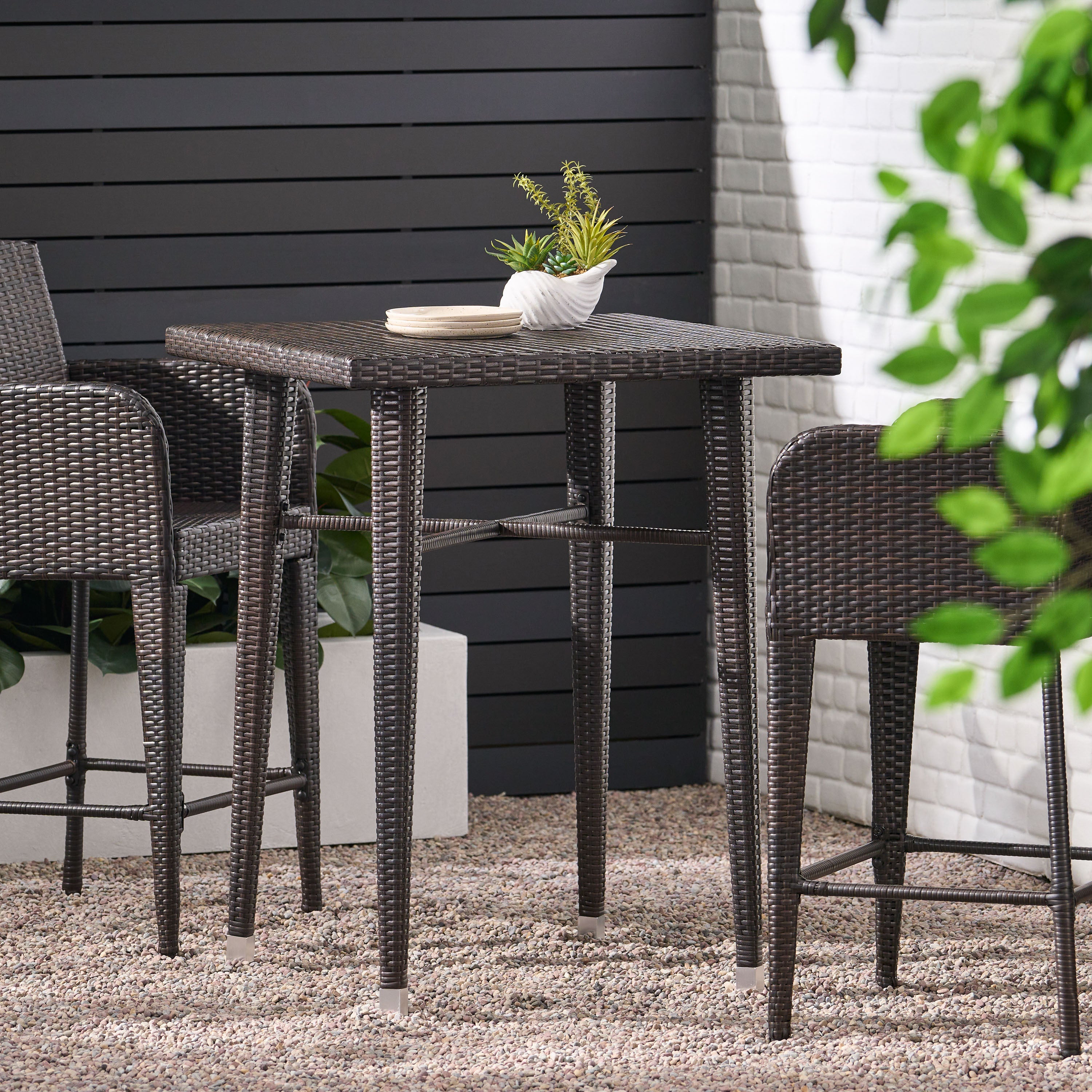 32' SQUARE WICKER BAR TABLE - Grand Goldman Shop