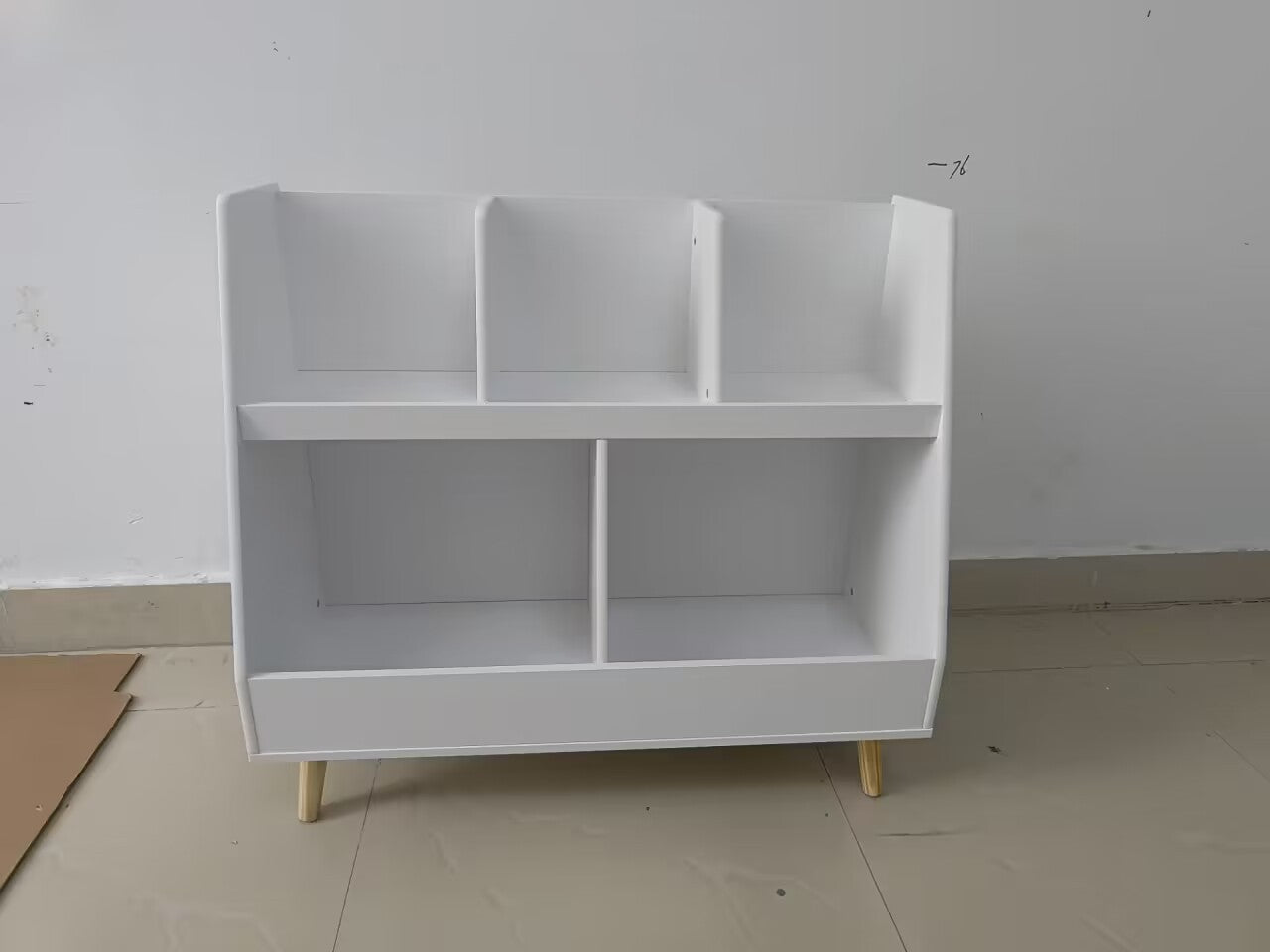 Modern Kids Bookshelf and Toy Organizer with 5 Cubbies, 2-Tier Wooden Open Bookcase, White MDF and Pine Legs | Premium Home D