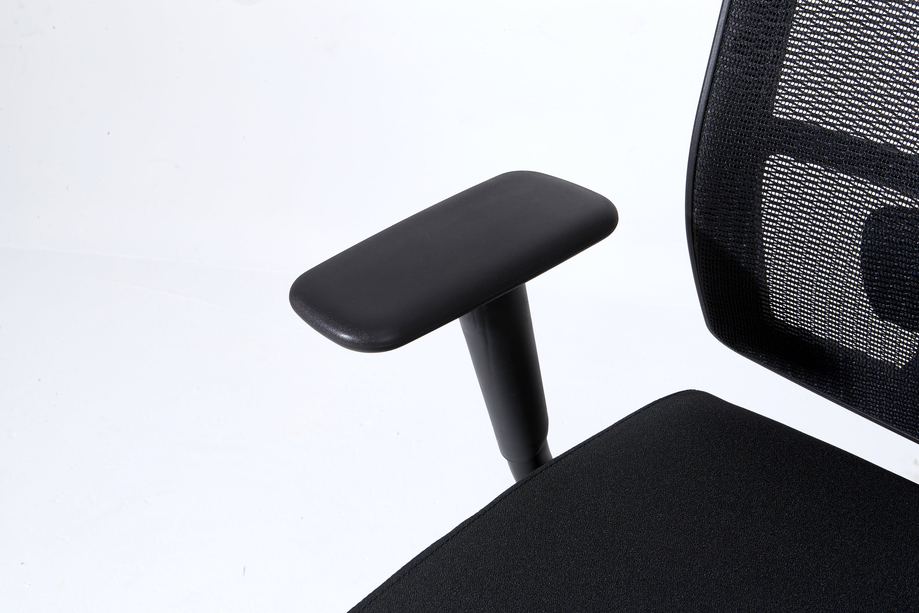Complus Polyester Seat Pro Ergonomic High Back Office Task  Mesh Chair 27'H in Black Color With Arms - Grand Goldman