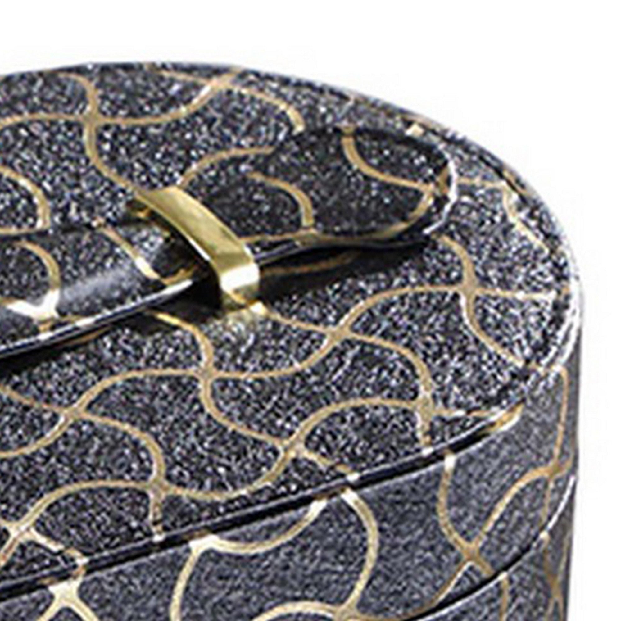 Travel Jewelry Case with 2 Semicircle Slots and Wavy Pattern, Black - Grand Goldman Shop