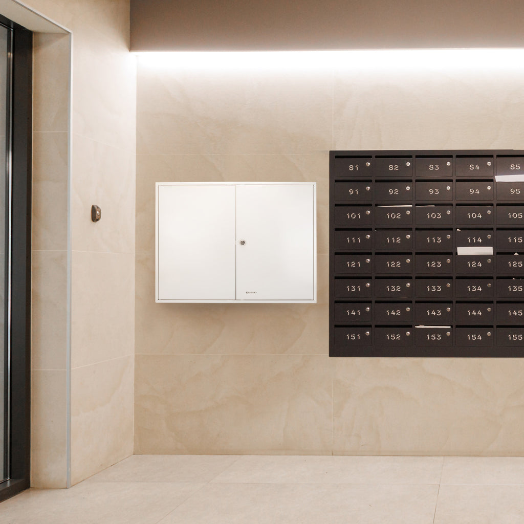 Adjustable Key Cabinet with Key Lock for Secure Storage, Gray Steel, 600-Key Capacity - Grand Goldman