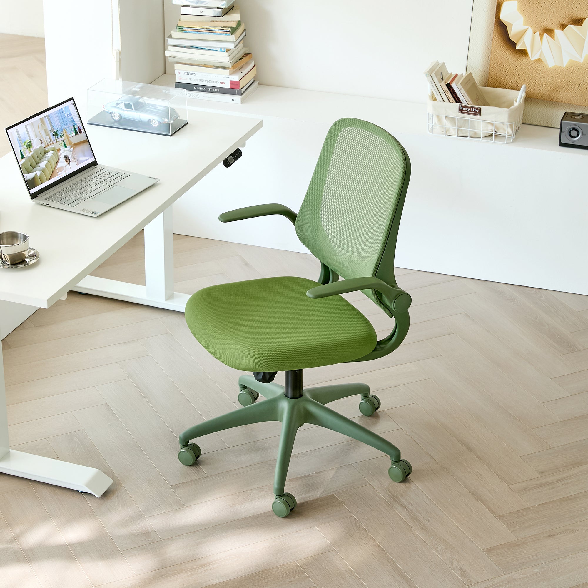 Ergonomic Color Office Chair 350LBS, Home Office, Mesh Back, Integrated Molded Foam, Comfortable Sitting, Flipping Armrest, F